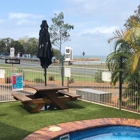 Bribie Waterways Motel Bongaree Екстериор снимка