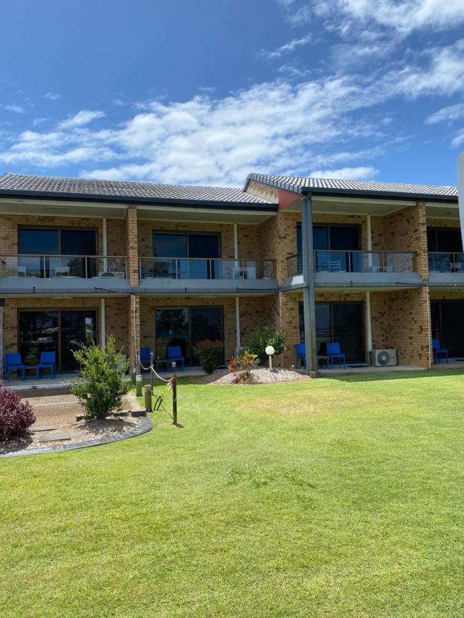 Bribie Waterways Motel Bongaree Екстериор снимка