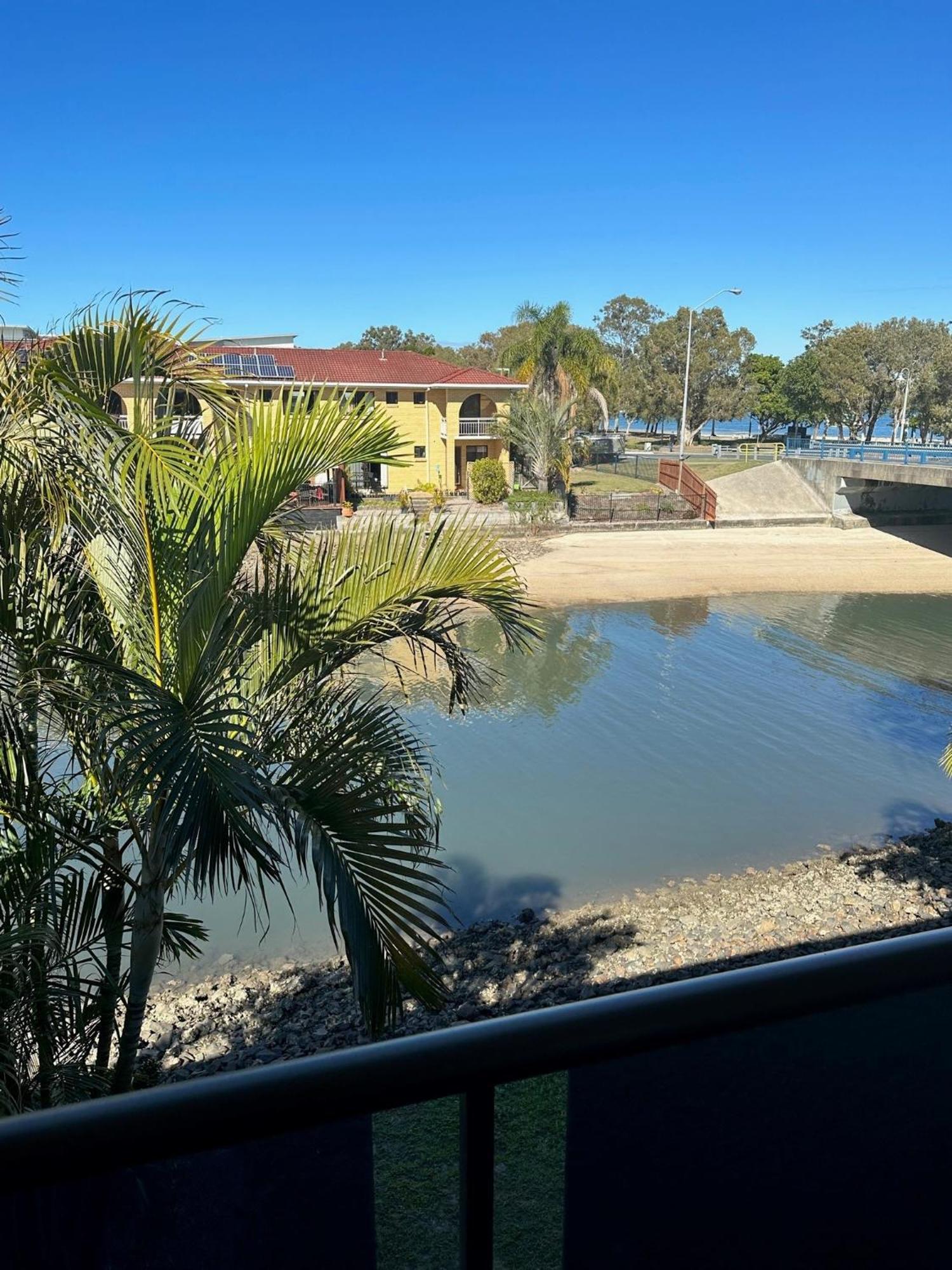 Bribie Waterways Motel Bongaree Екстериор снимка