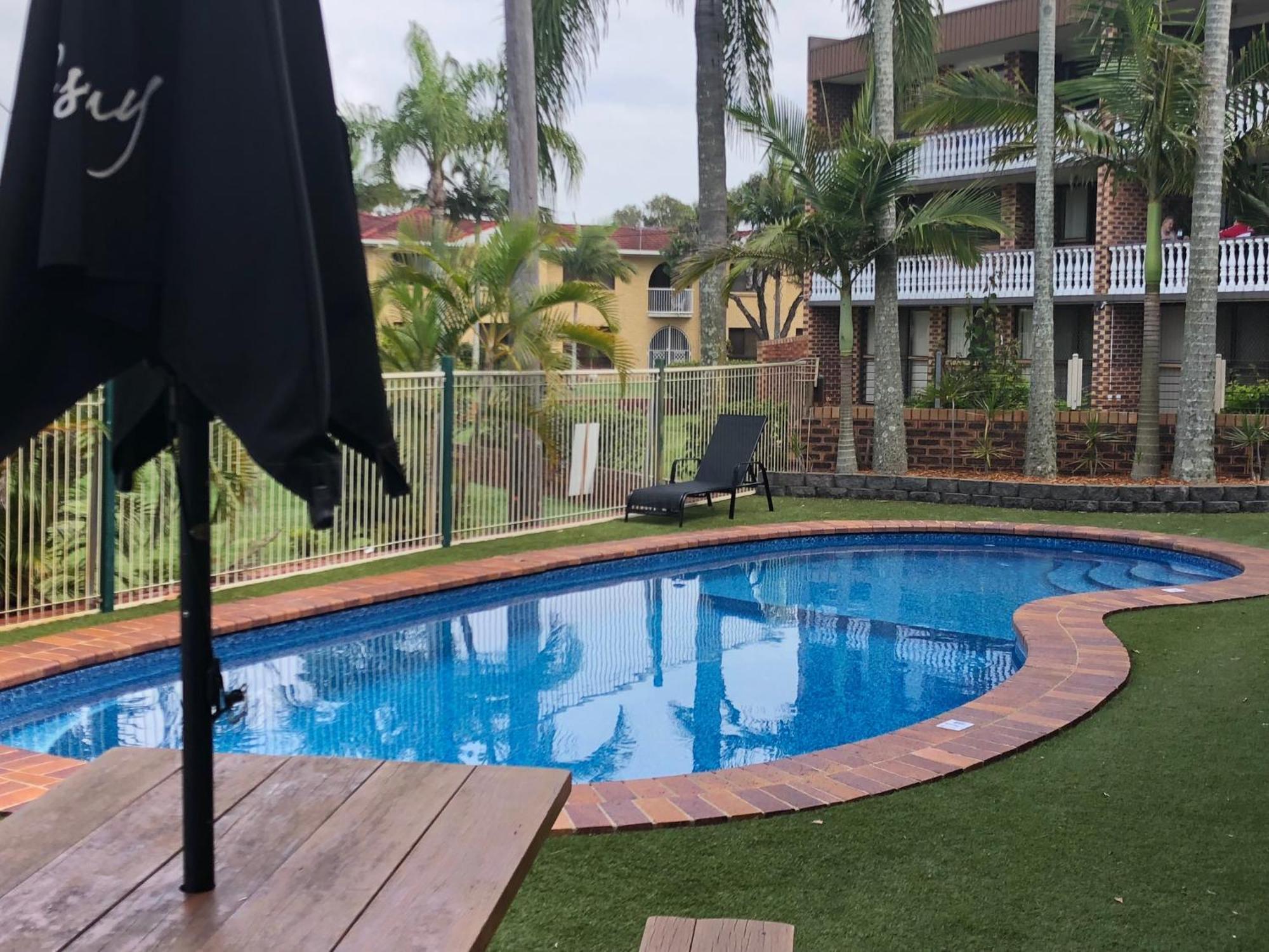 Bribie Waterways Motel Bongaree Екстериор снимка