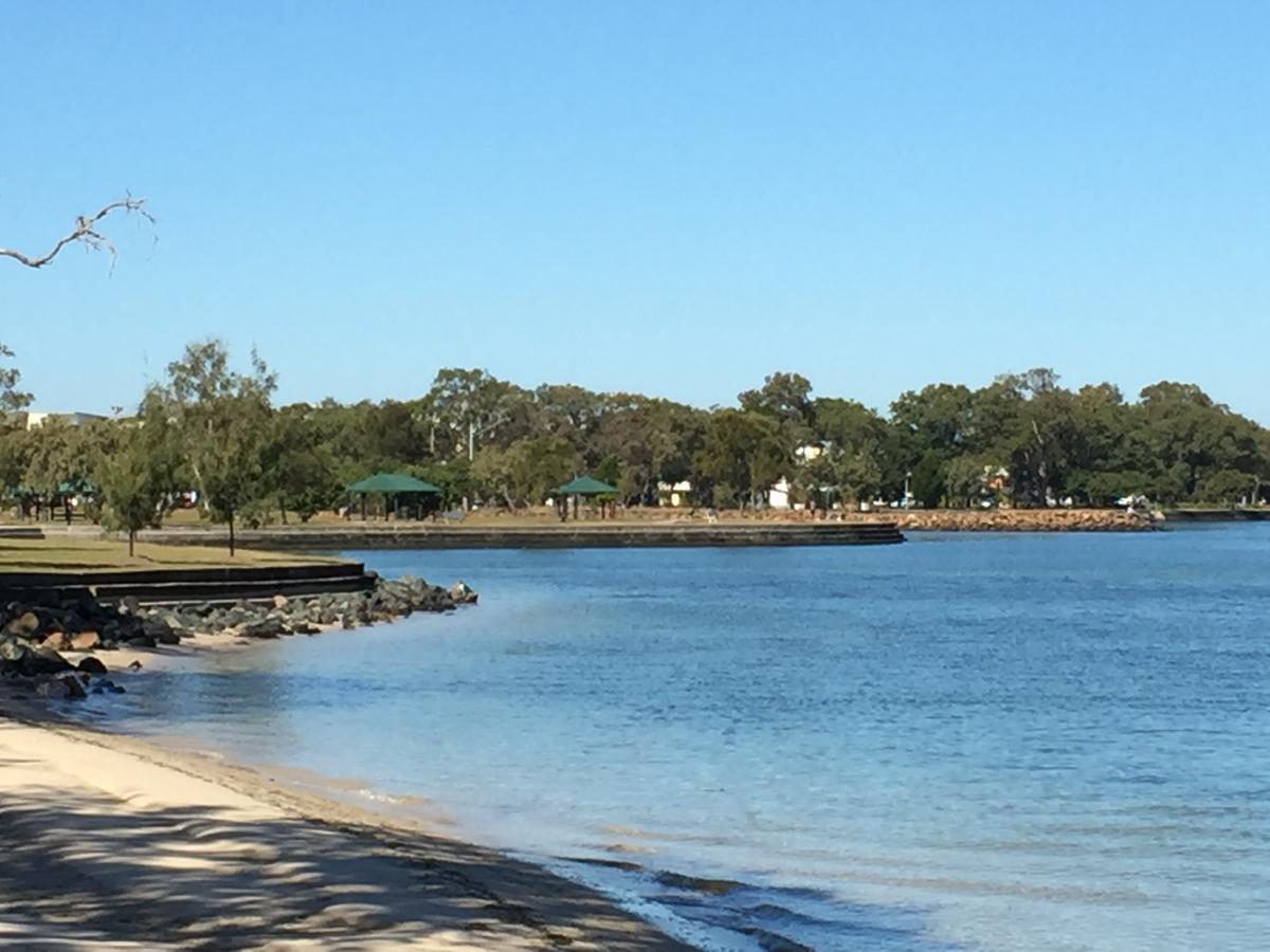 Bribie Waterways Motel Bongaree Екстериор снимка