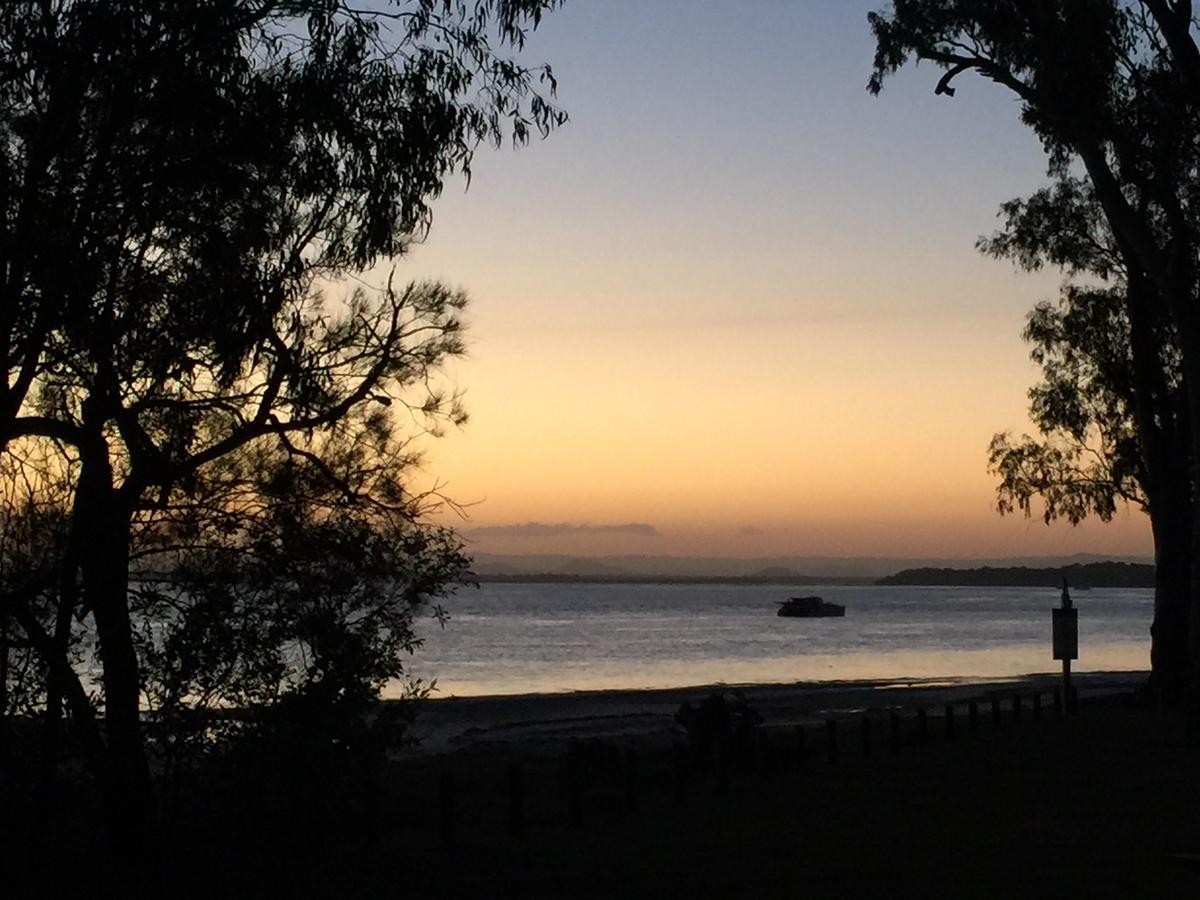 Bribie Waterways Motel Bongaree Екстериор снимка