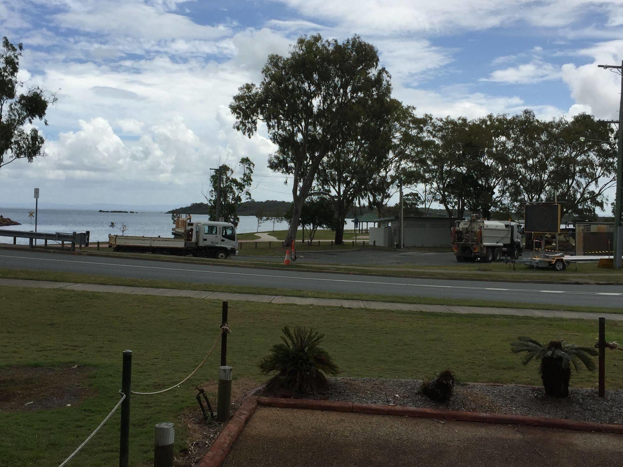 Bribie Waterways Motel Bongaree Екстериор снимка