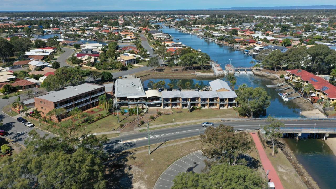 Bribie Waterways Motel Bongaree Екстериор снимка